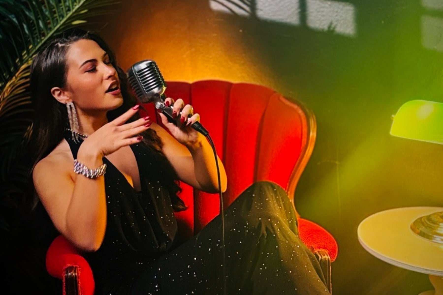 Reese Warren Unmasks a Lie in the Raw Pop Power of 'Treats You Well'