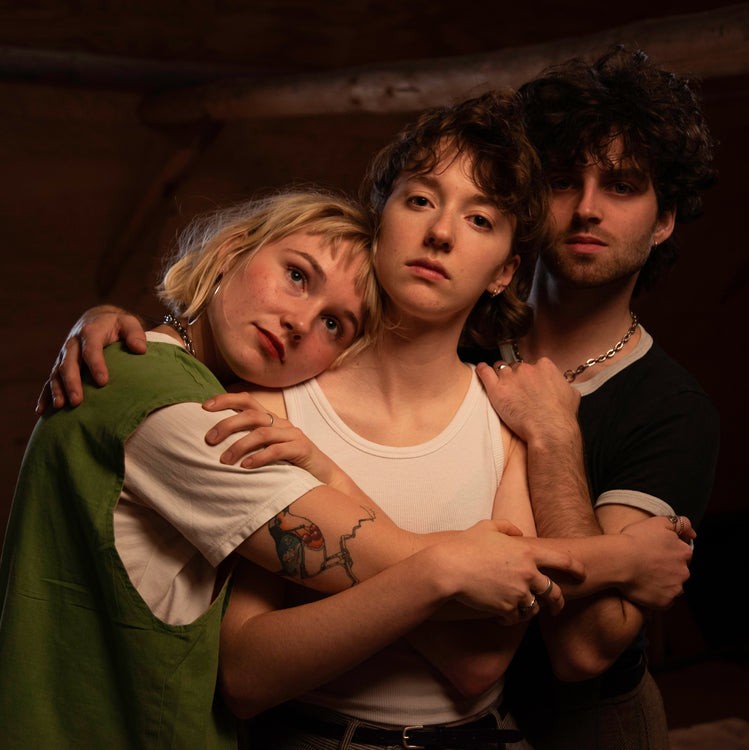 Dutch trio LOEMA deliver atmospheric alt-pop with a haunting sting in debut single 'Sleep Song'