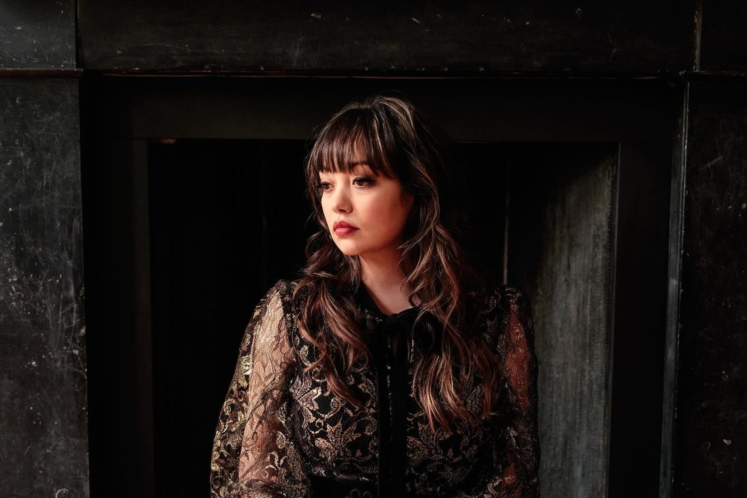 Alas de Liona Releases New Album 'Gravity of Gold' On Her Own Deli Owner Records