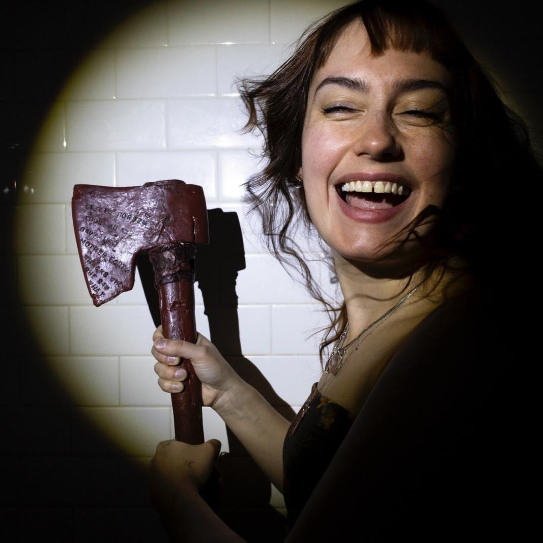 Esme White's 'Let Me In' Is Haunting Howl of Modern Blues and Timeless Americana