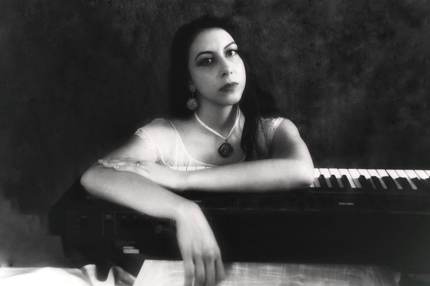 Chasing Spirits and Synthesizers, Arily Michele’s Shares New Single