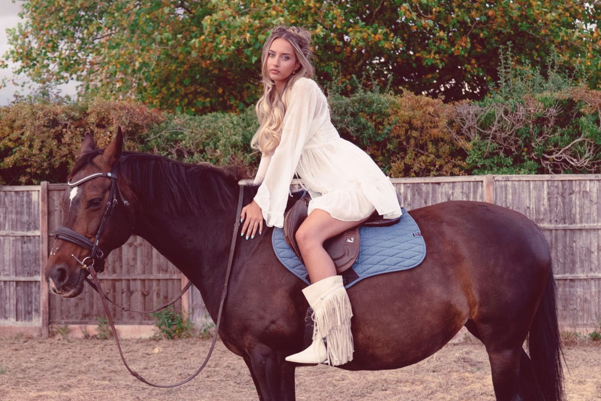 Erin Bloomer Channels Country-Pop Charm on Cheeky New Single