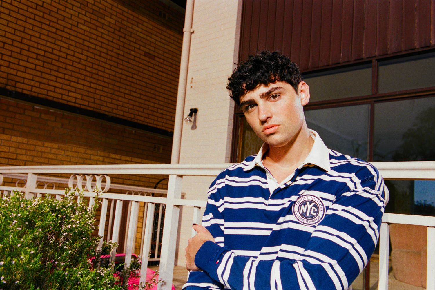 A New Dawn for Aussie Pop: Oliver Cronin Returns with ‘Eyes Wide Shut’