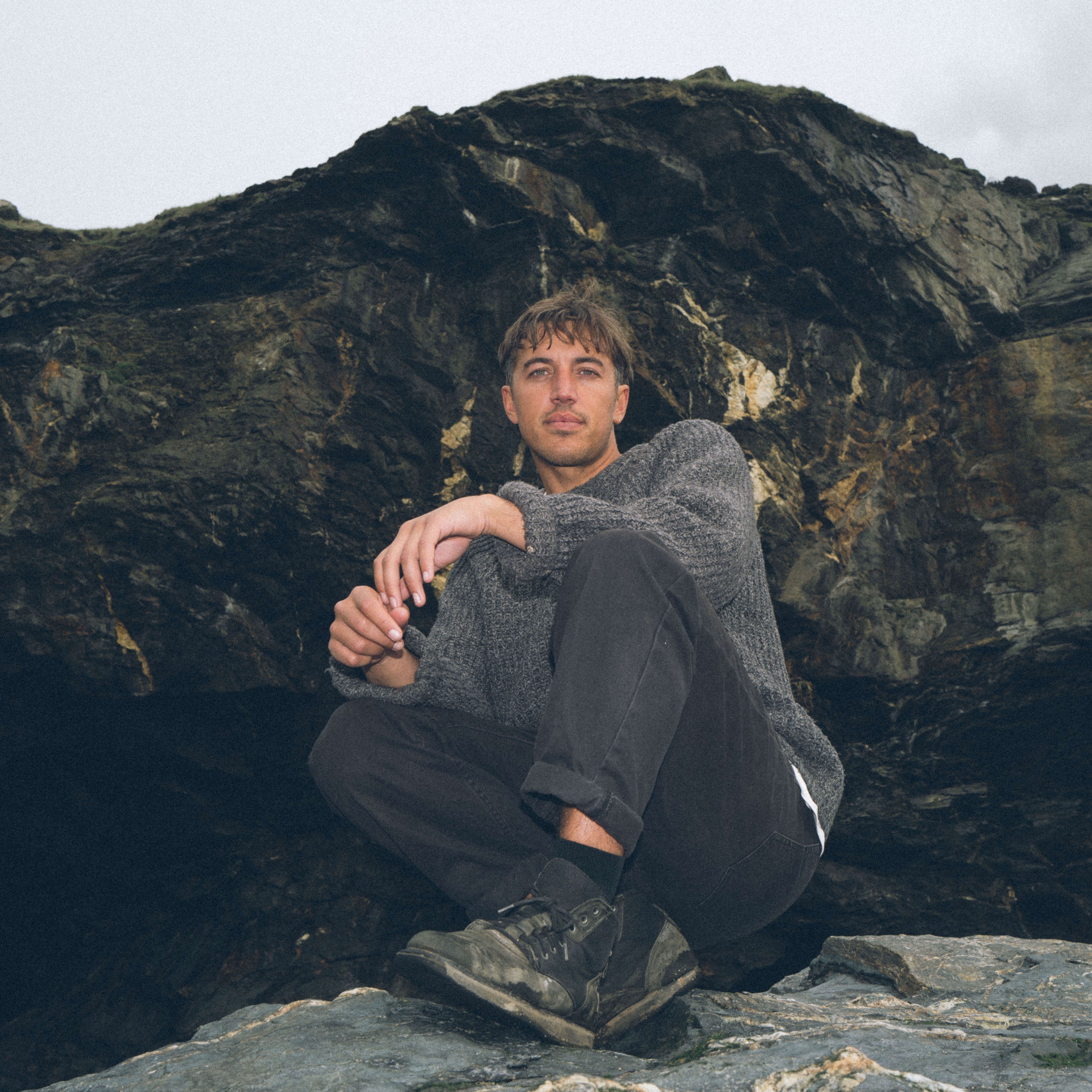 Nathan Ball's 'Stateline' Soars with Jangly Guitars and Emotion-Fuelled Lyrics