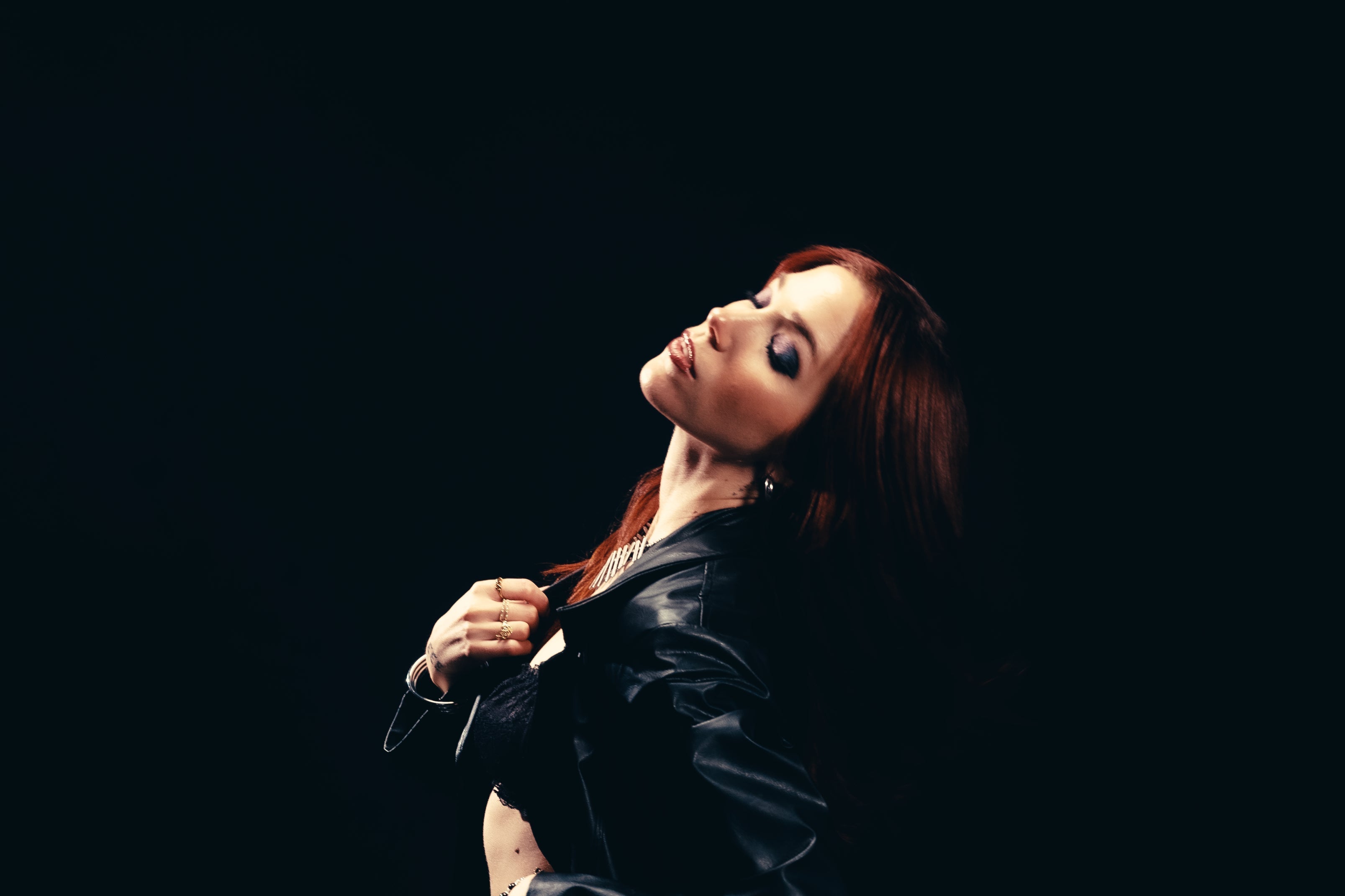Alt-Pop Artist Dela Kay Drops Shimmering New Single 'Between The Lines'