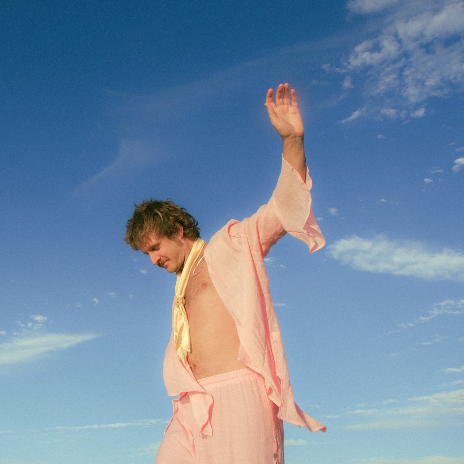 AKA Lui Unveils 'Sapphire Blue': A Debut EP Born of Solitude and the Sea