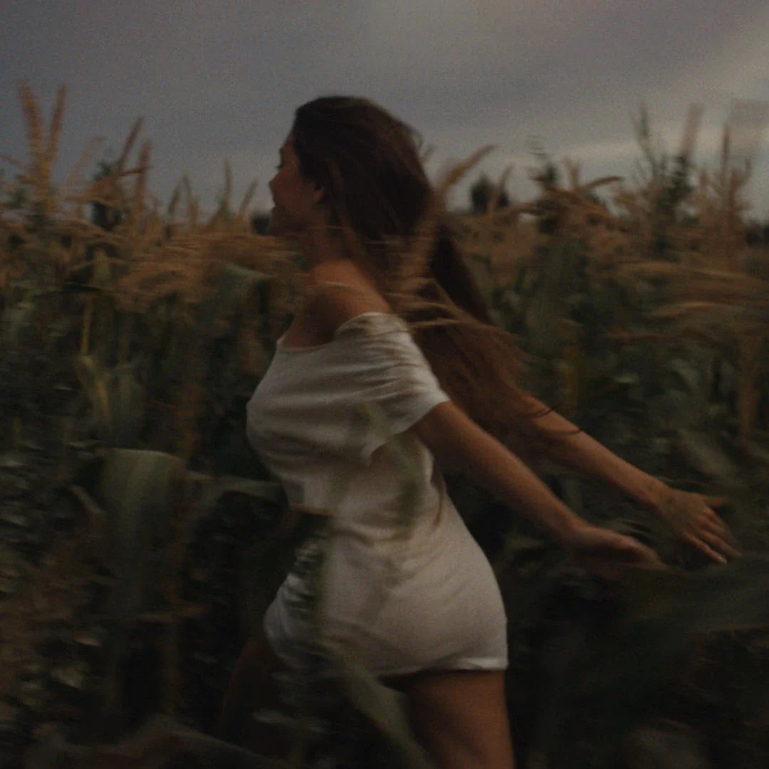 Madison Beer - 'Silence Between Songs'
