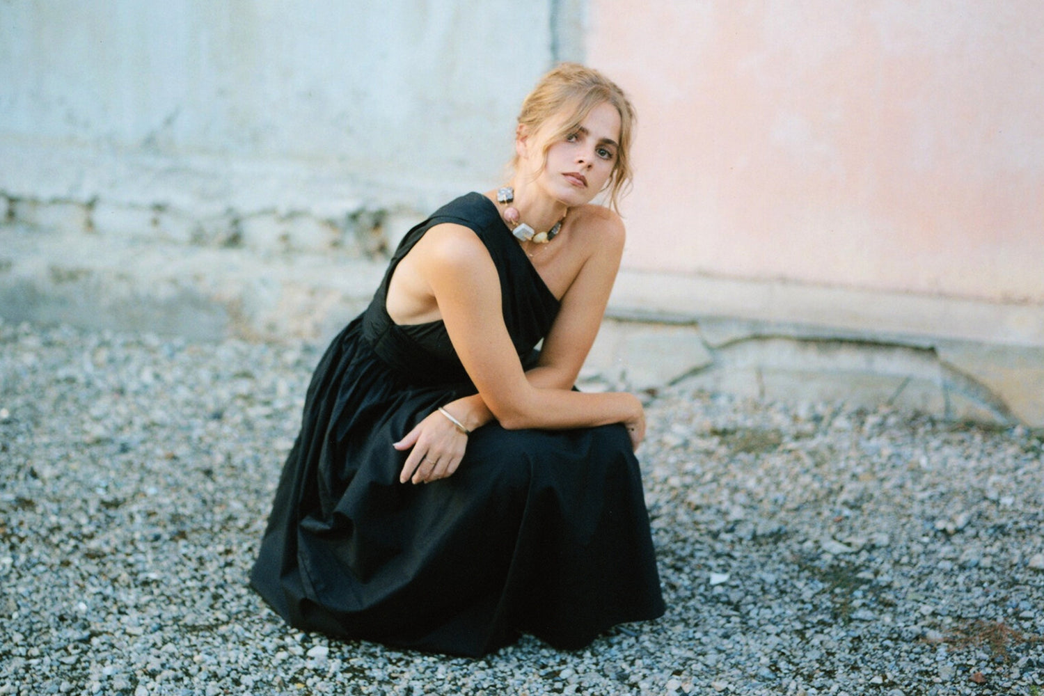 Joey Sachi’s Cinematic Debut EP, 'RISE', is a Triumph of Electronic Emotion