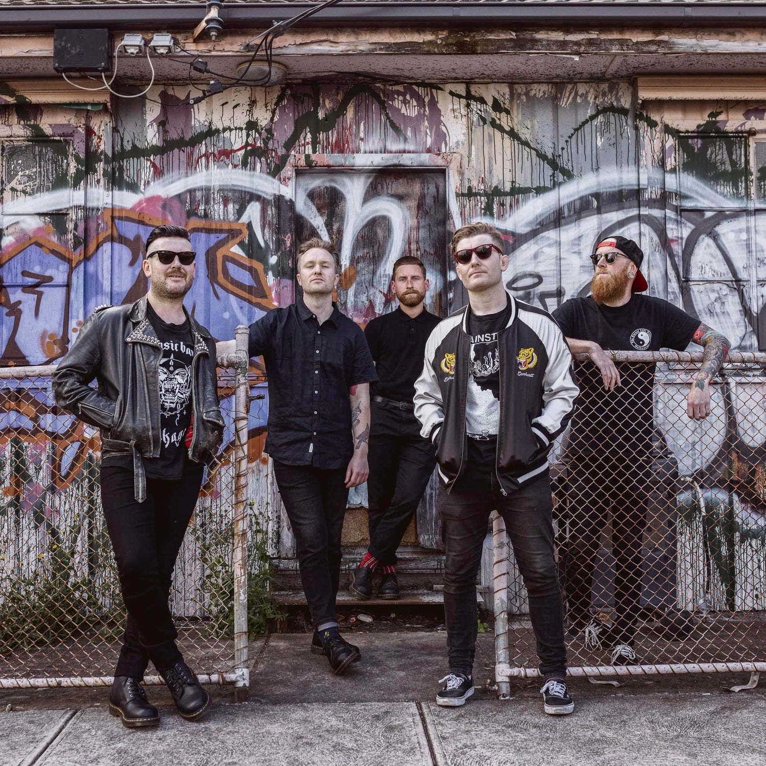 Captives - 'Miles Away'