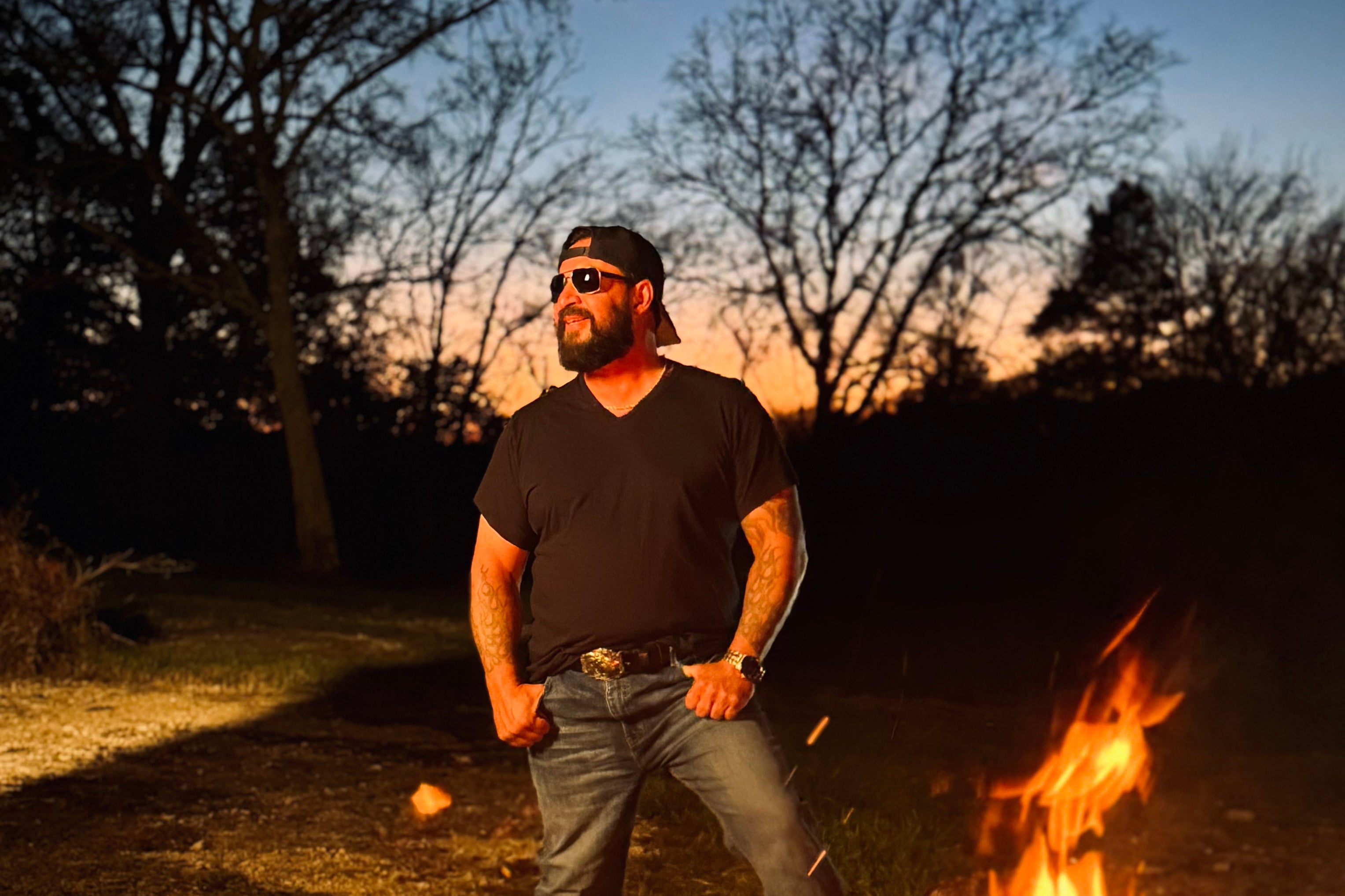 Country Meets Rock in Michael Raven's Debut ‘Bends It Like a Guitar String’
