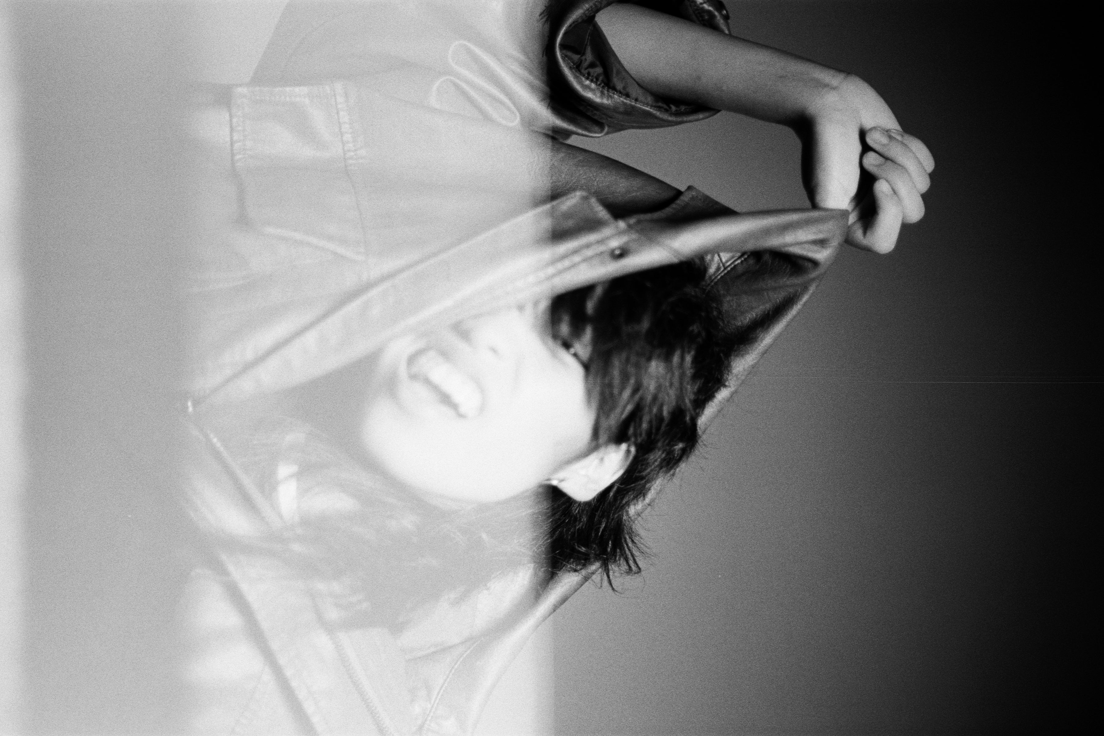 Ixaras Unveils Bold New Anthem 'Do U Like Girls?' Ahead of Sold-Out Tour