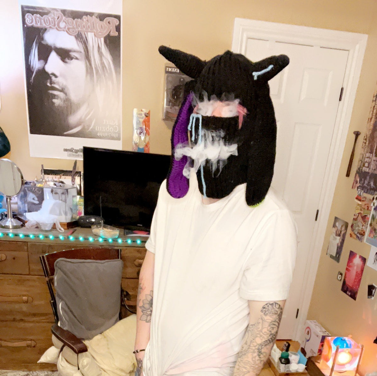 Introducing DEAD HENDRIX, A Hybrid Punk-Rap Phenom Carving a Path of F