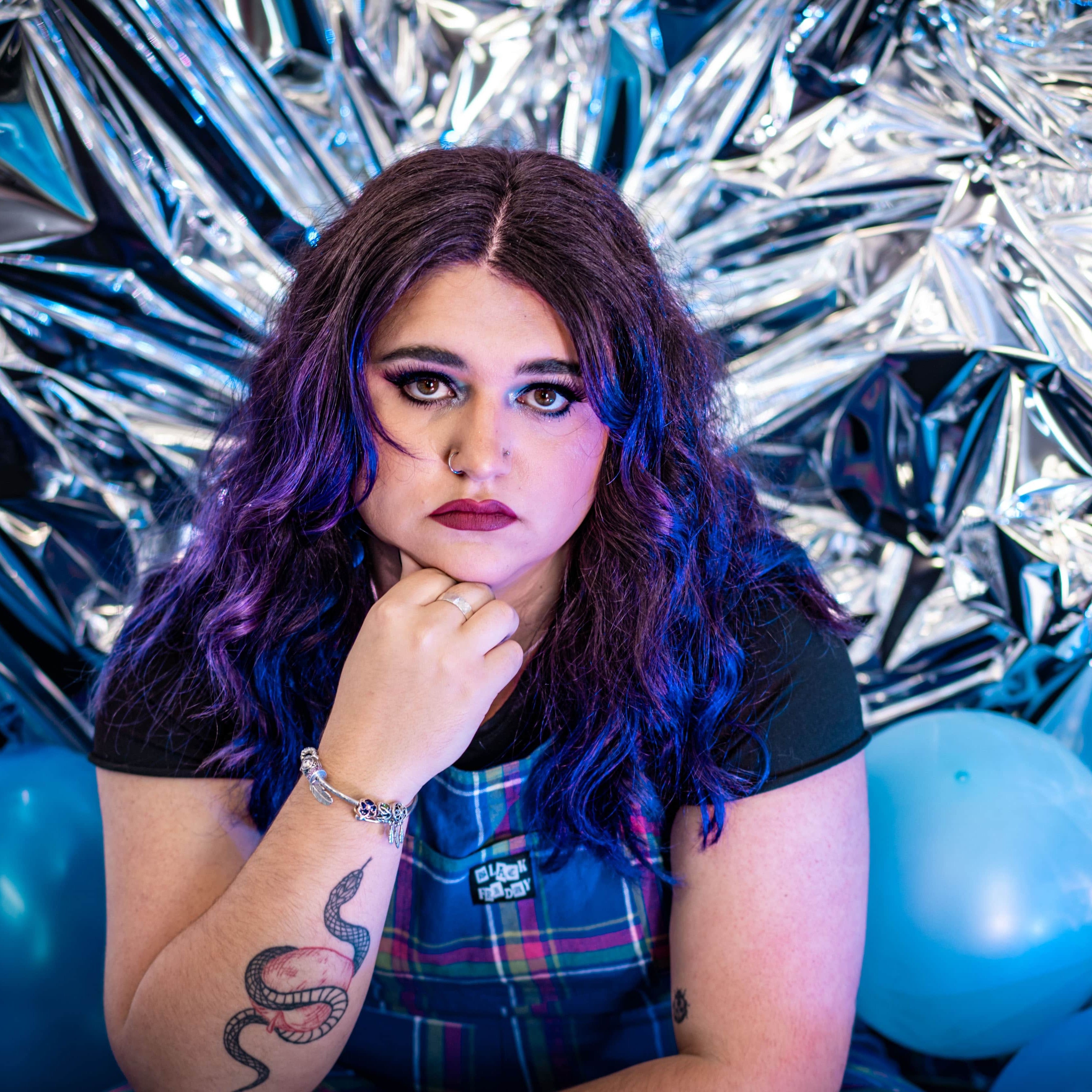 Lili-Violet’s Latest Single Is A Raw Dive into Queer Relationships and Personal Evolution