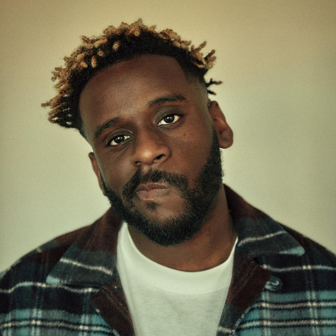 Myles Smith's Celestial Sojourn Continues with Captivating New Single 'Stargazing'