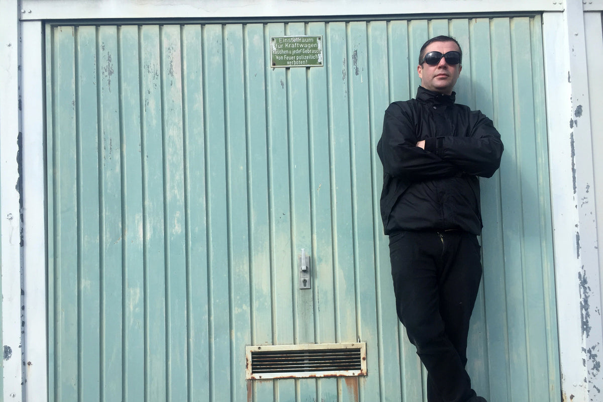 Blews Delivers a Sharp Dose of Anti-Conformity on ‘Dropouts’