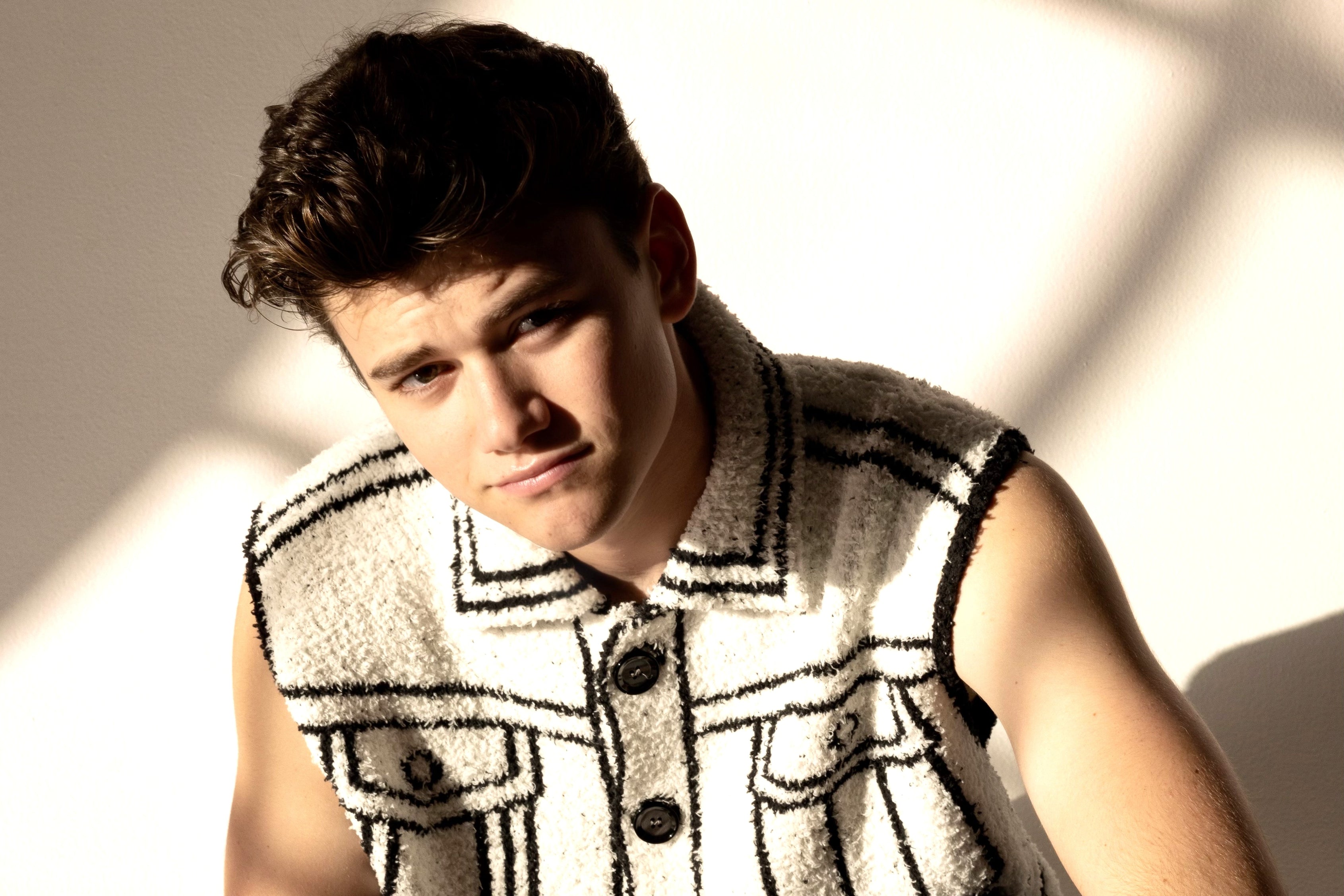 Alexander James Rodriguez Turns Temptation Into Art with 'Veneno'