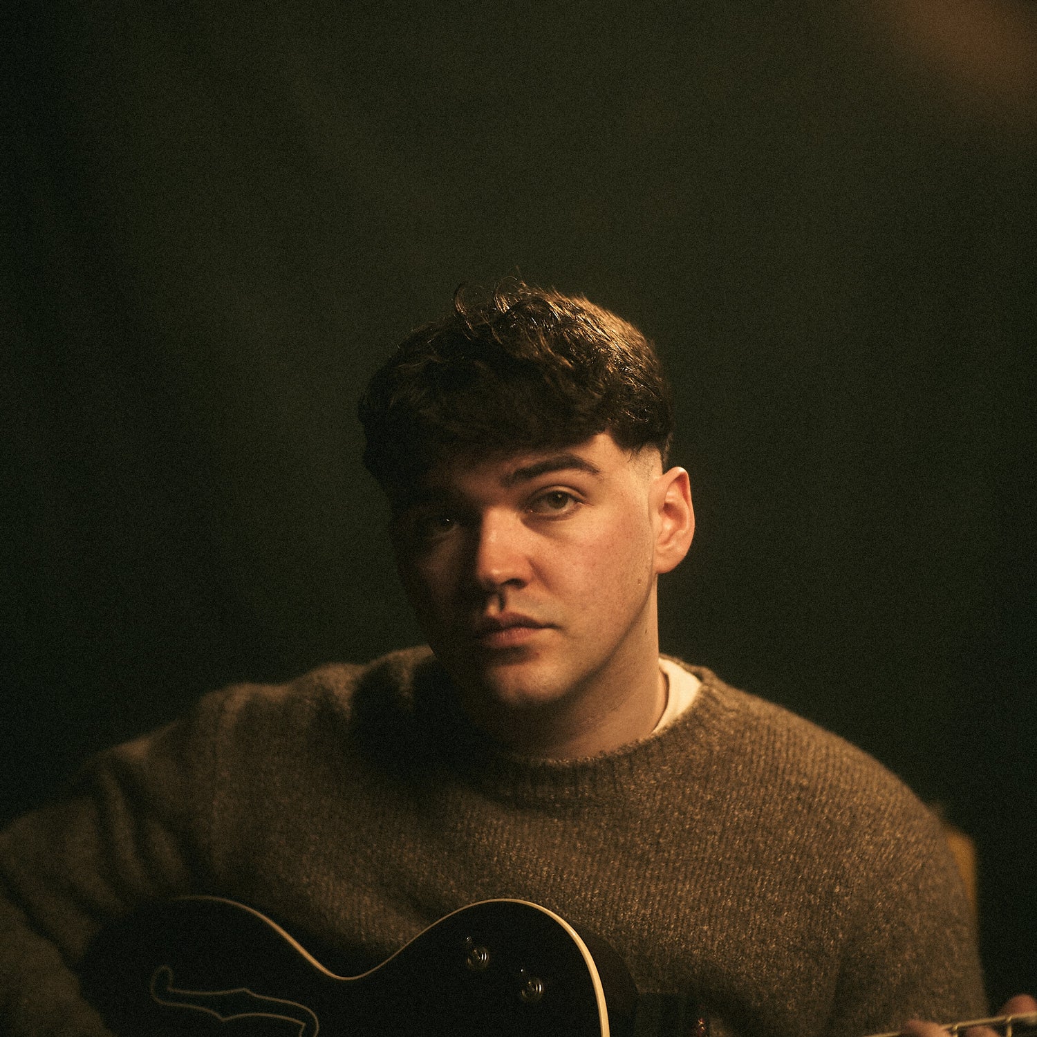 Ben Murphy Tackles Small-Town Suffocation in Haunting New Single, 'Seven Lives'