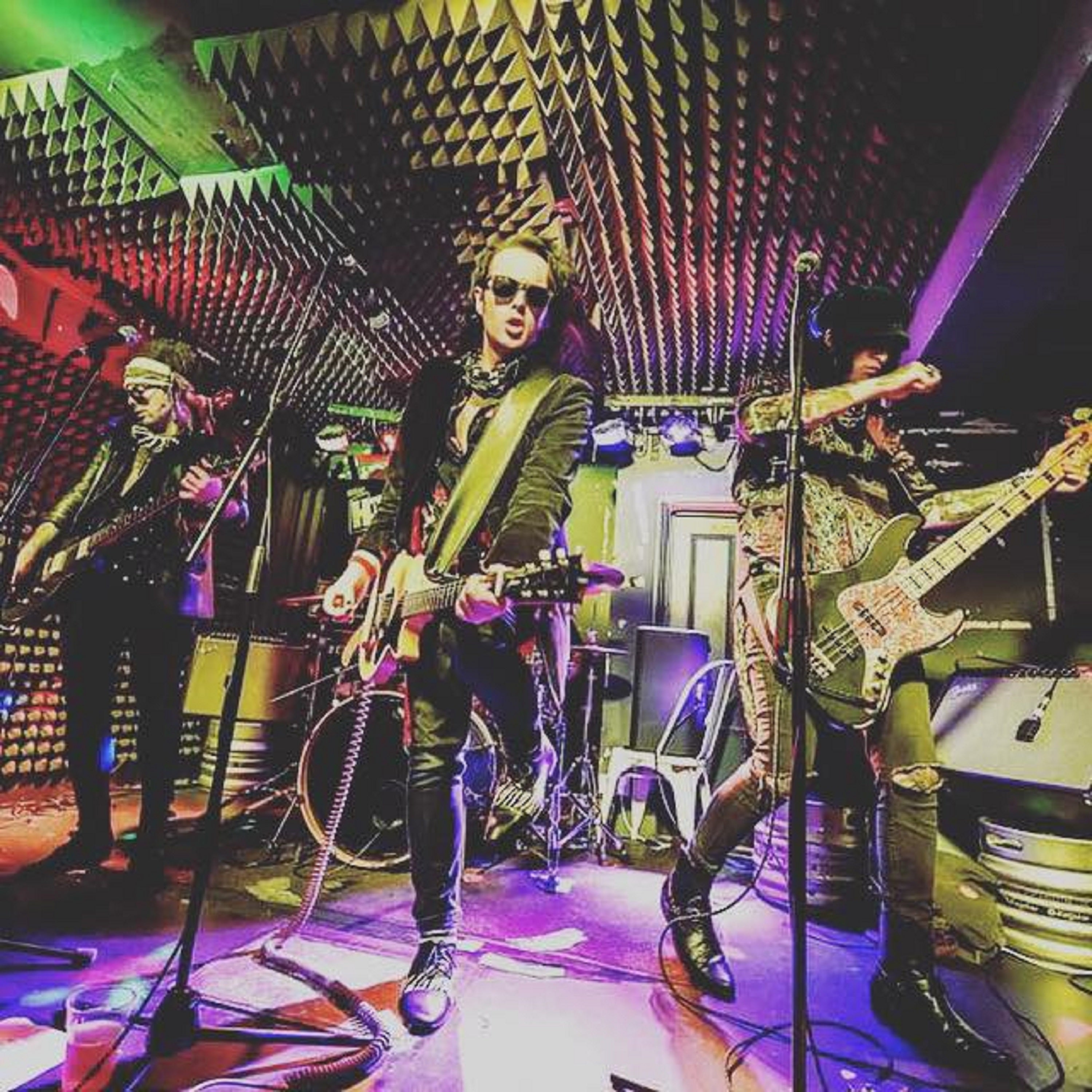 Continental Lovers craft a timeless punk anthem in ‘The Girl’