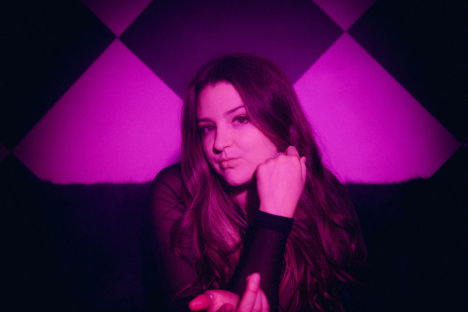 PONZ Expands Her Sonic Palette And Drops Dreamy New Single 'Fantasies'