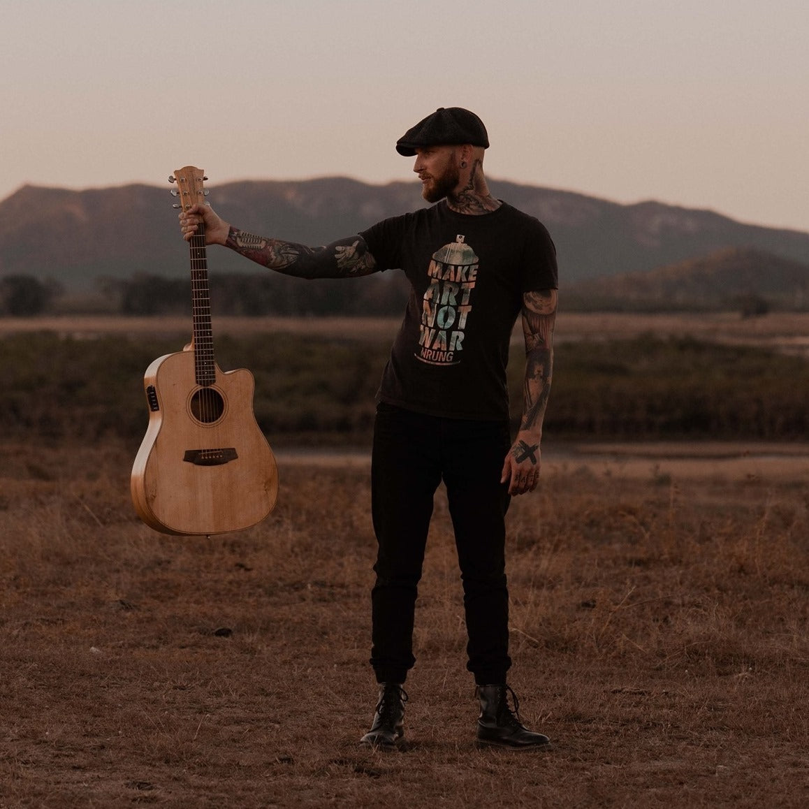 Evan Daly – 'With You Right Now'