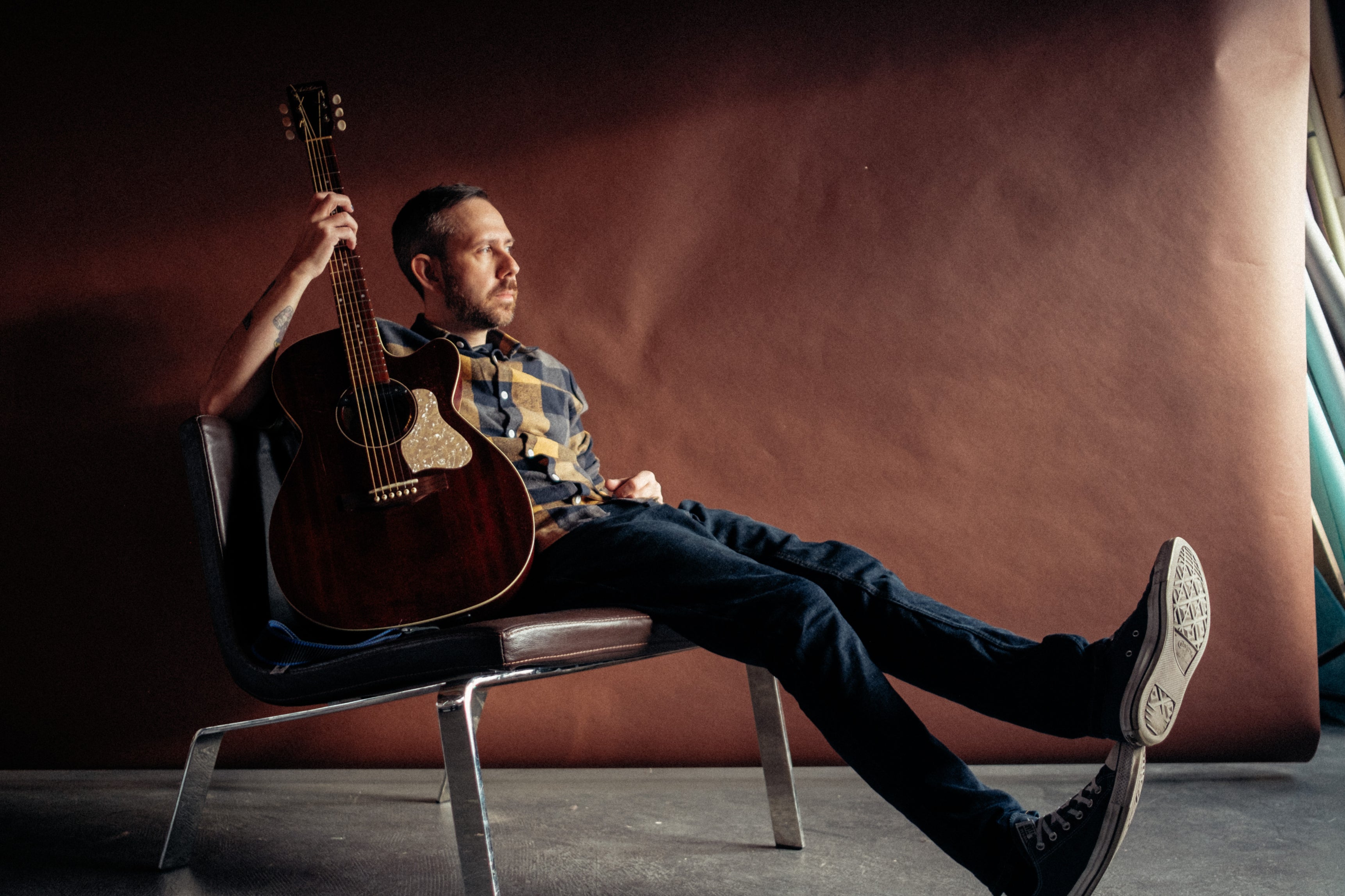 Taylor Lang Shares 'Broke But Never Broken', A Heartfelt Ode to Maternal Sacrifice