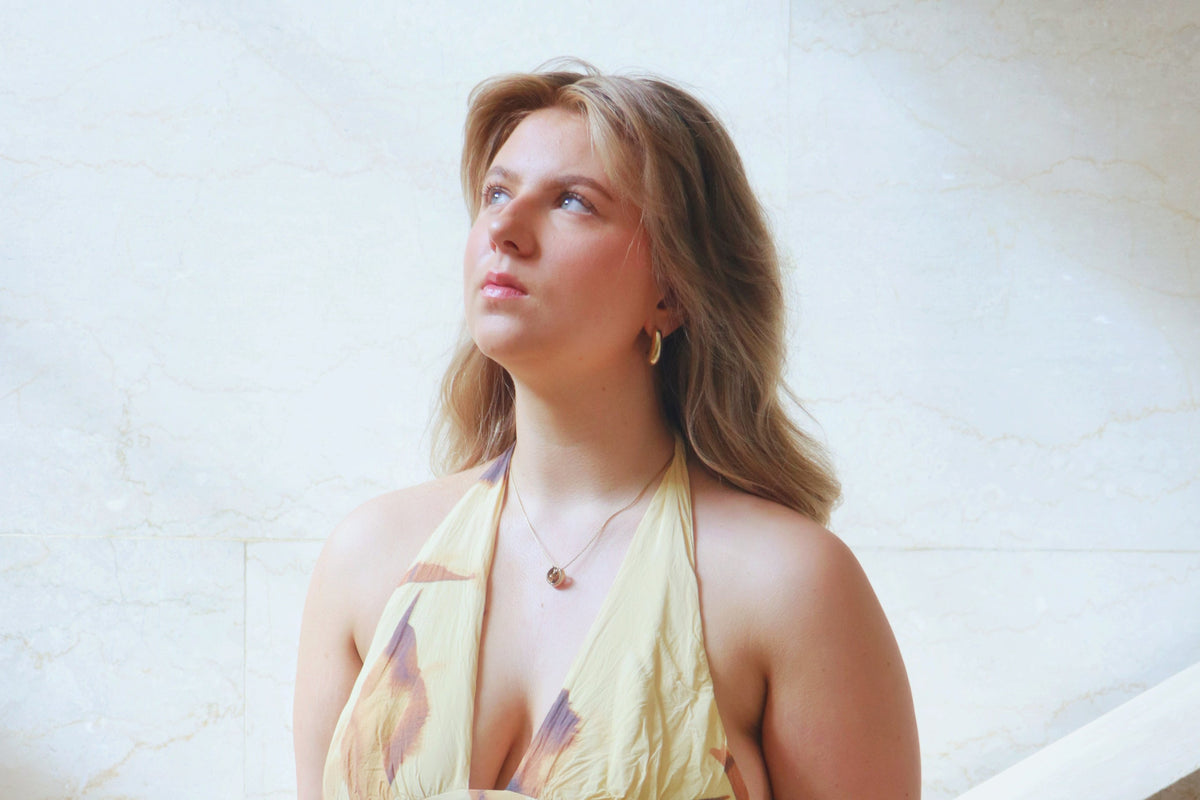LEIANNA Shares New Single and Visuals for 'A Long Day'
