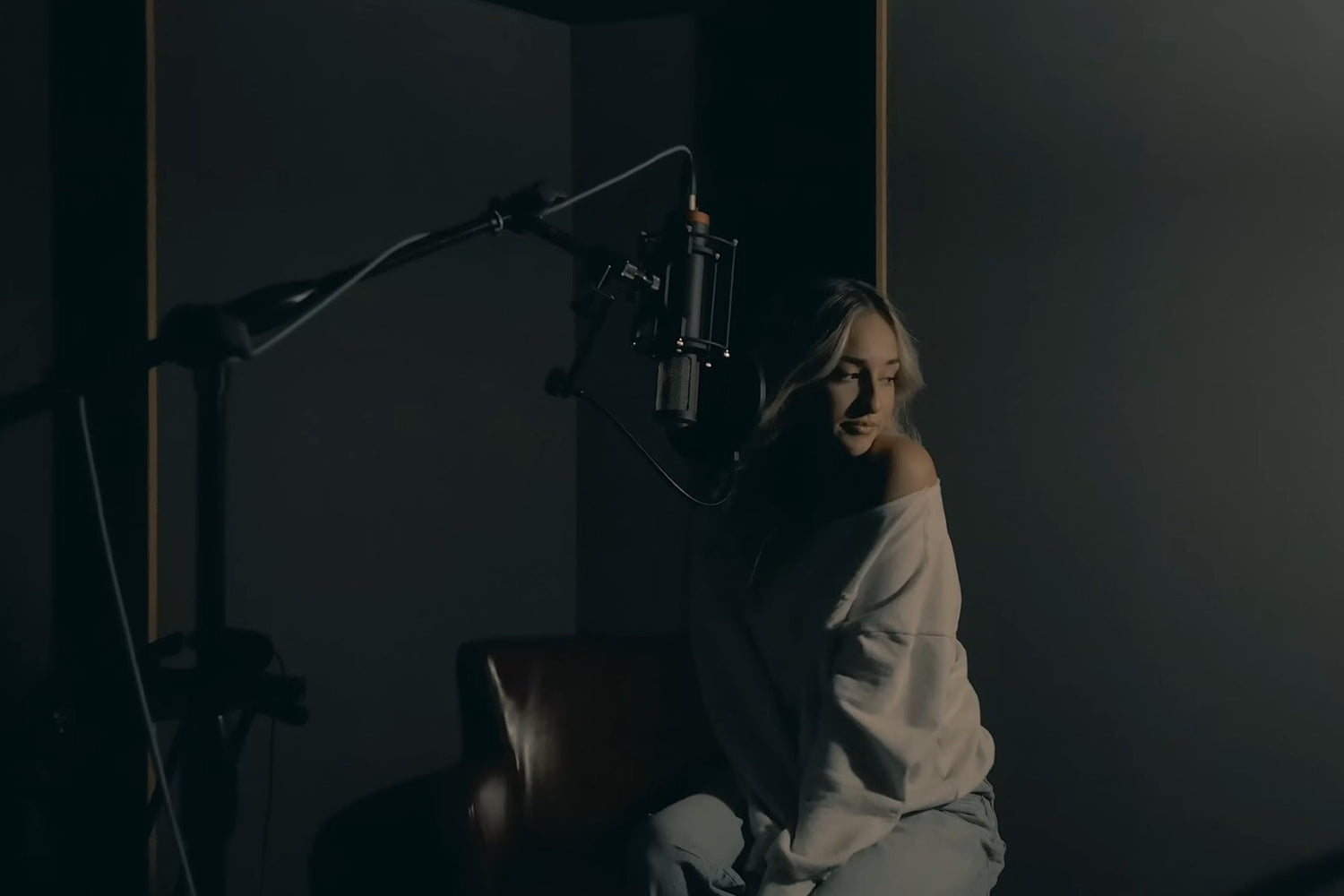 Beyond the Snapshot: Jazzy Fauchere Opens Up About Her New Single