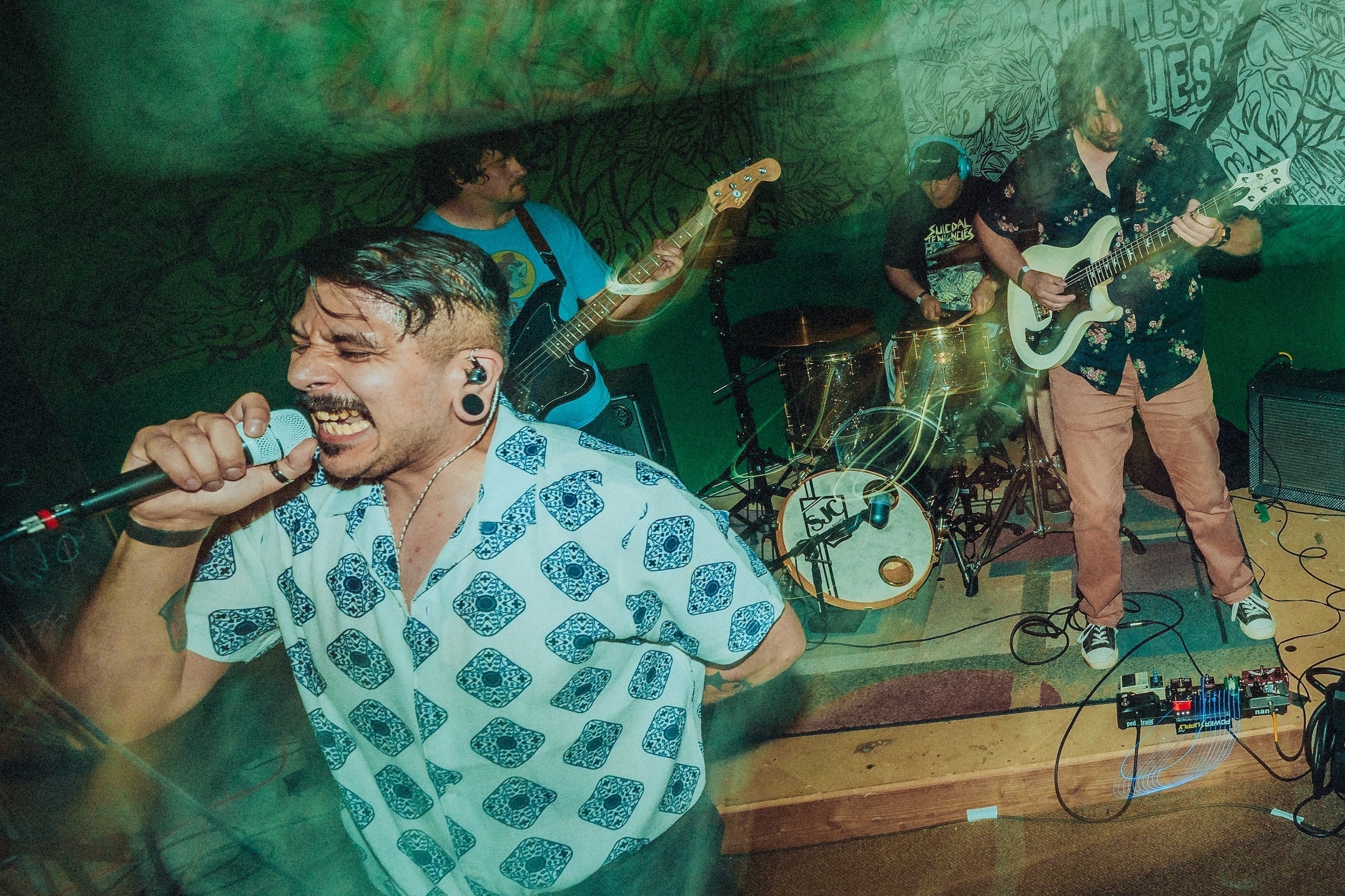 To Bloom Return with Raw Vulnerability on ‘Pendulum’