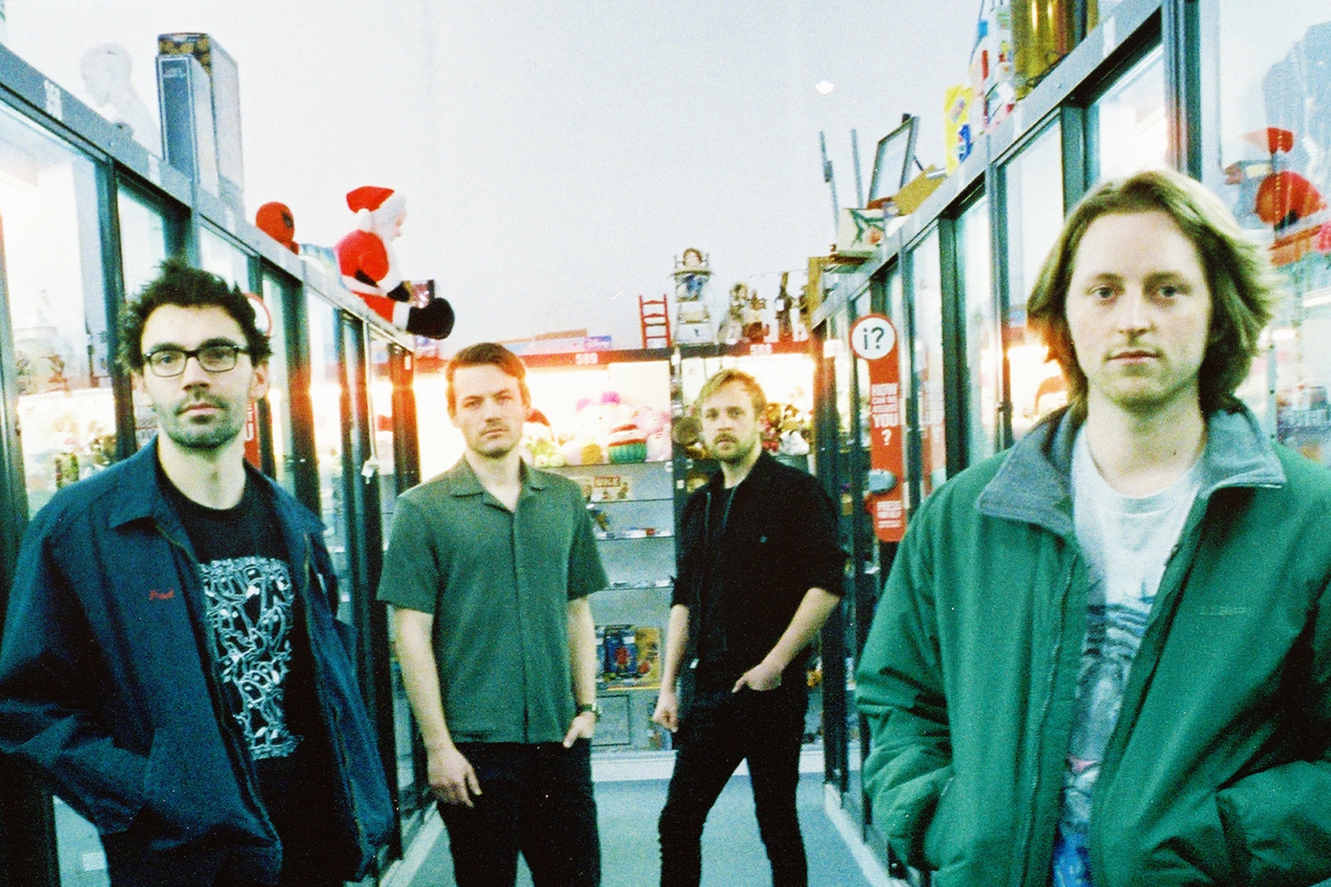 Mainland Break Deliver a Double Dose of Indie Gold with ‘I Give In’ + ‘Endlessly’