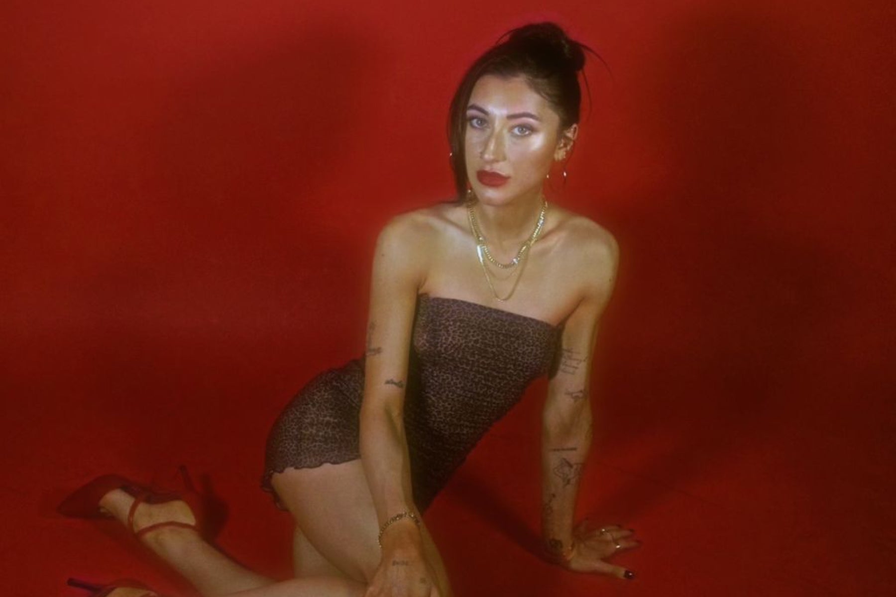 Maxx Nies Shares Raw Emotion in New Single ‘Give Me a Reason’