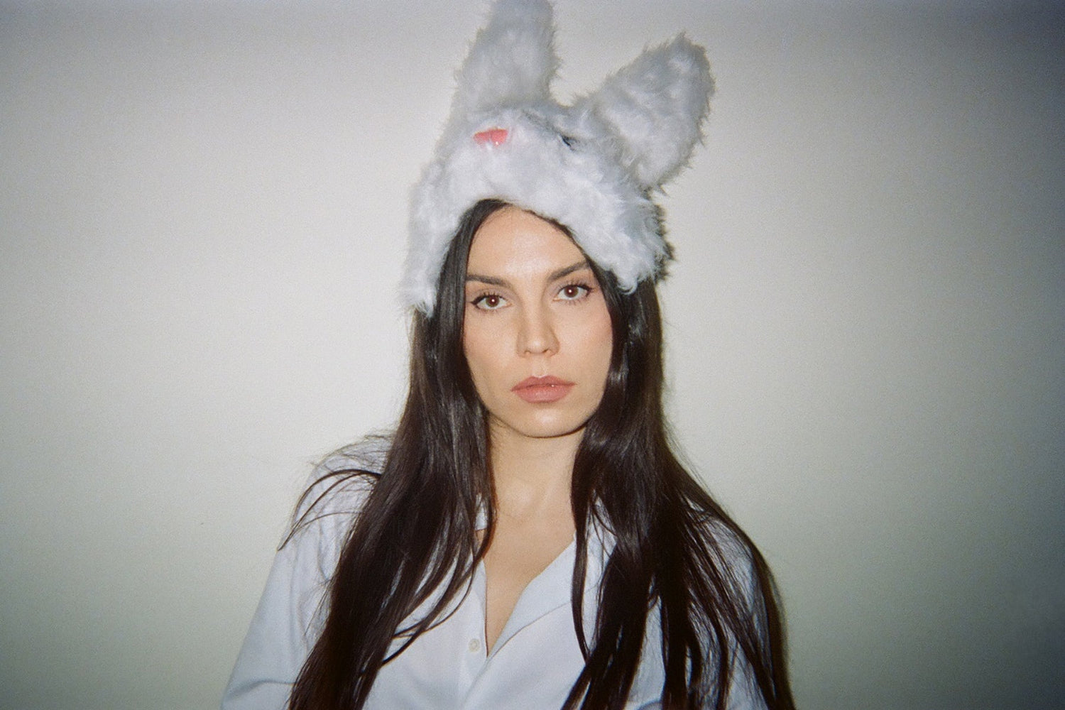 Maya Hollidae's 'Restless' Captures the Echoes of Fading Love