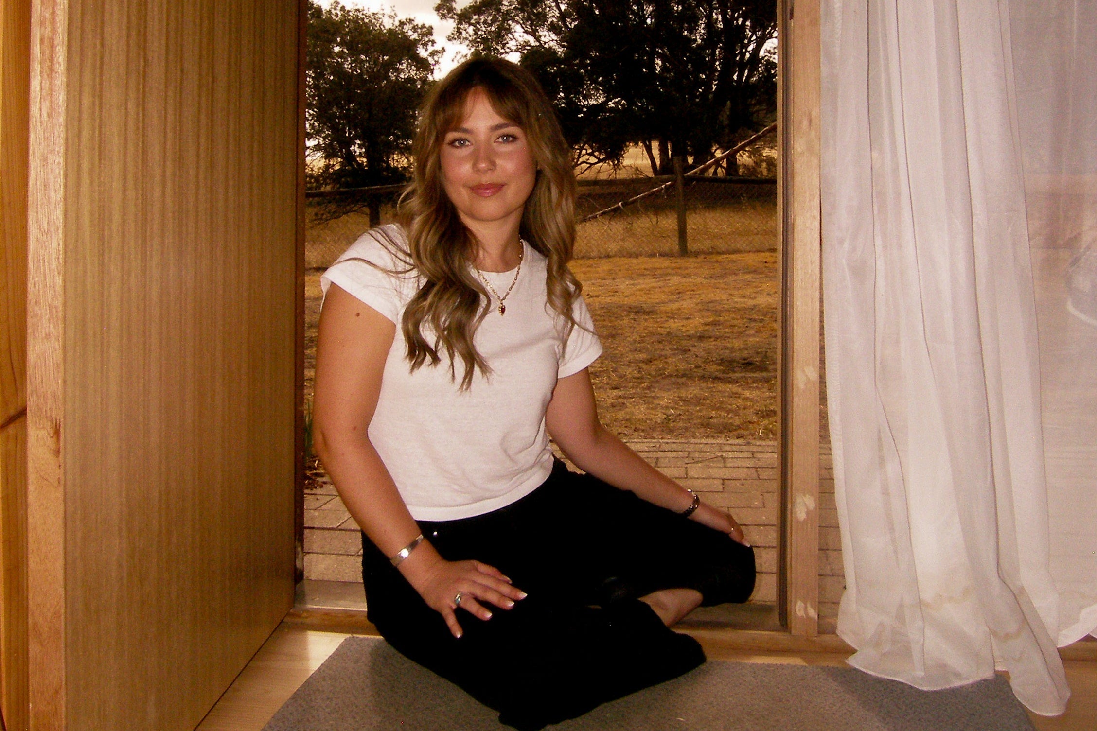 Jem Cassar-Daley Navigates Uncertainty in New Single