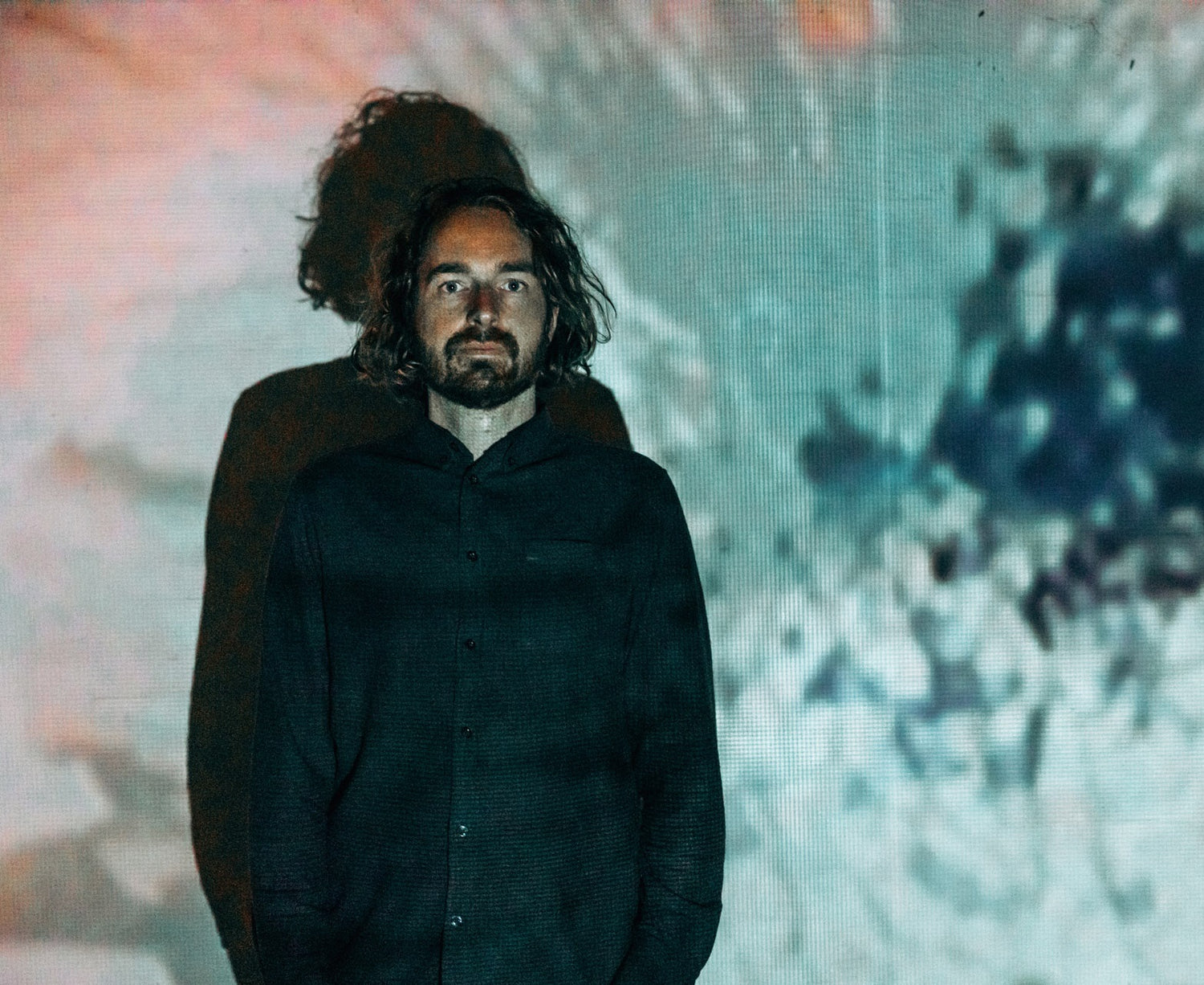 An ambient instrumental project, Thistle Sifter has shared powerful new record ‘Circles’