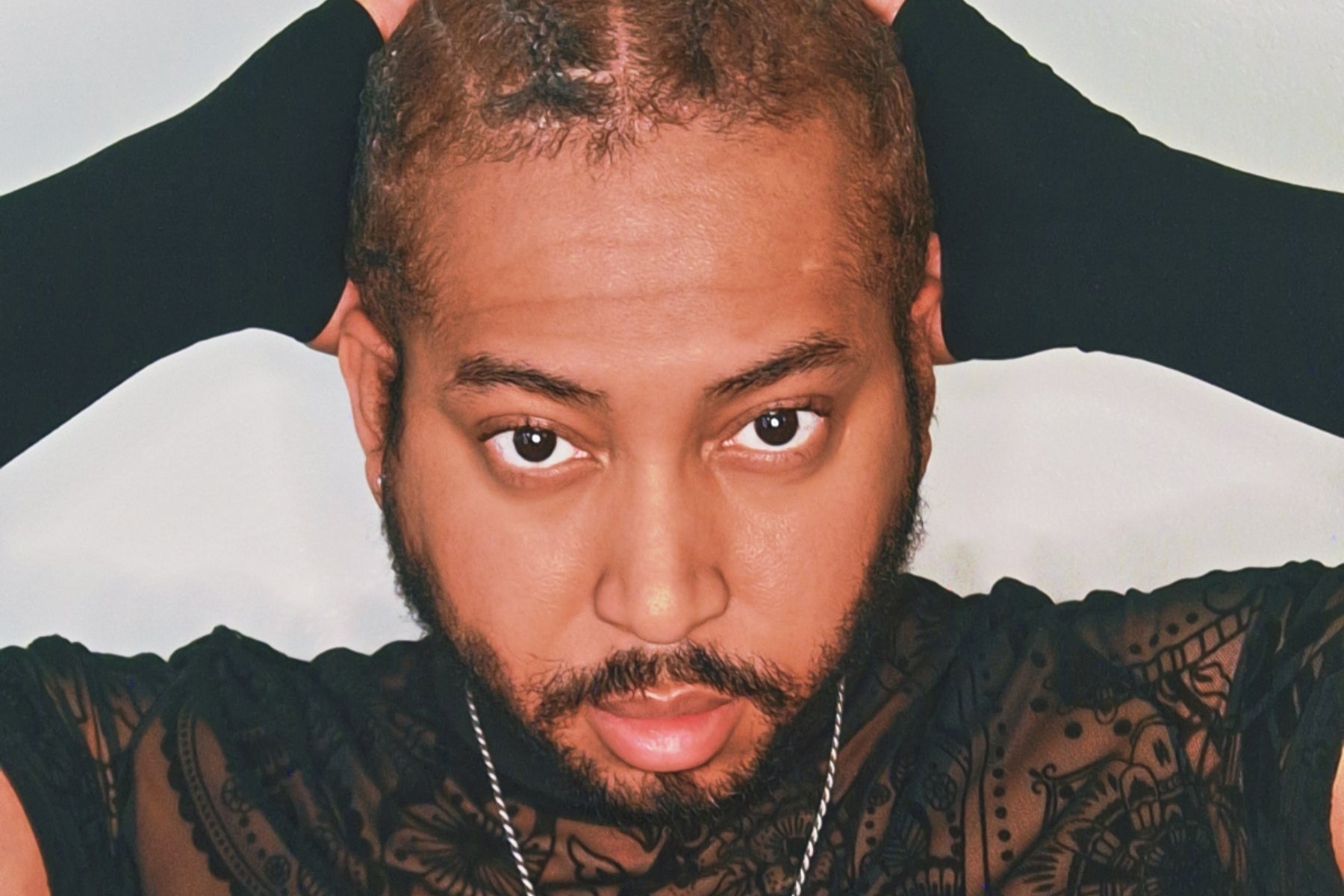 Travis Marks Redefines the Breakup Ballad with ‘Walked Away’