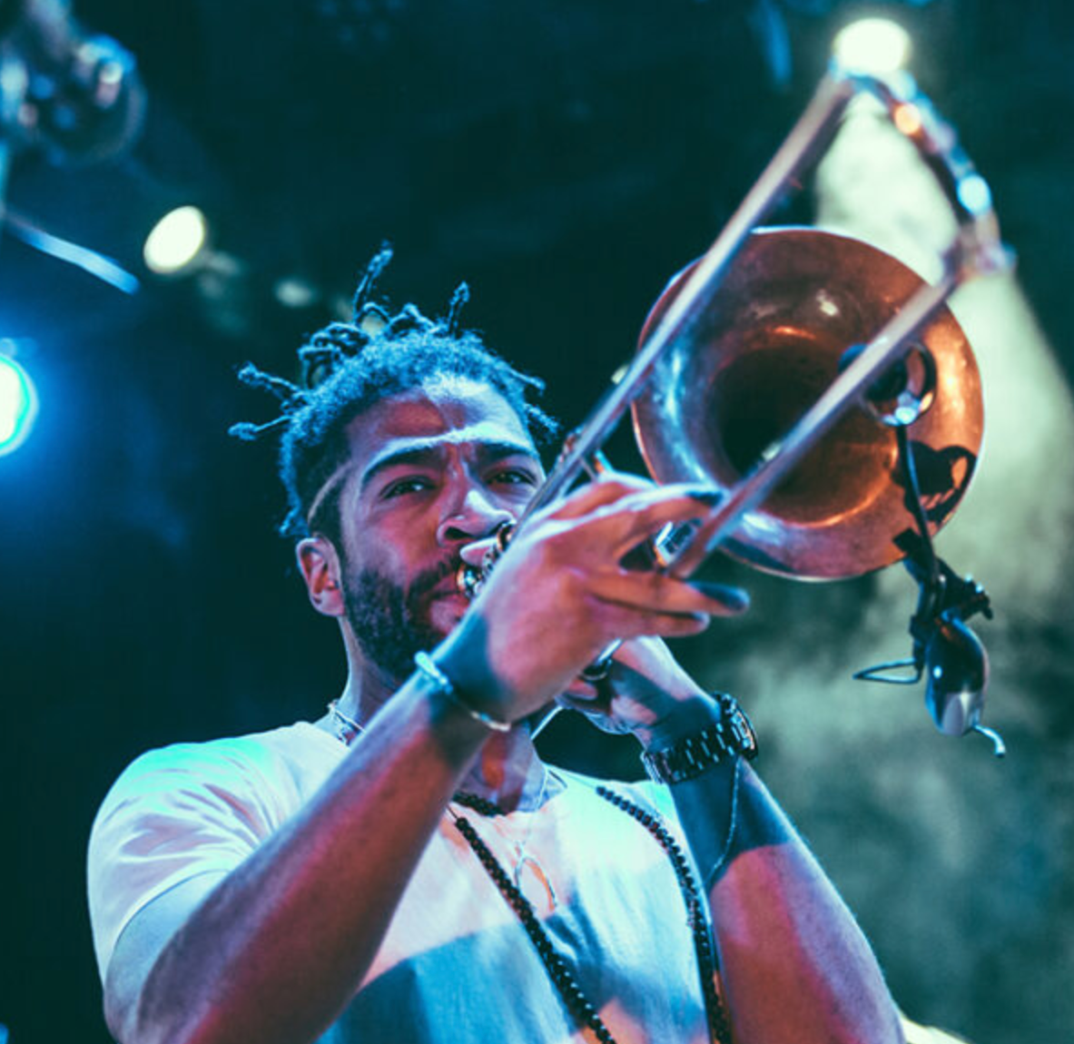 Renowned artist Darius Christian shares new single ‘Entitlement’