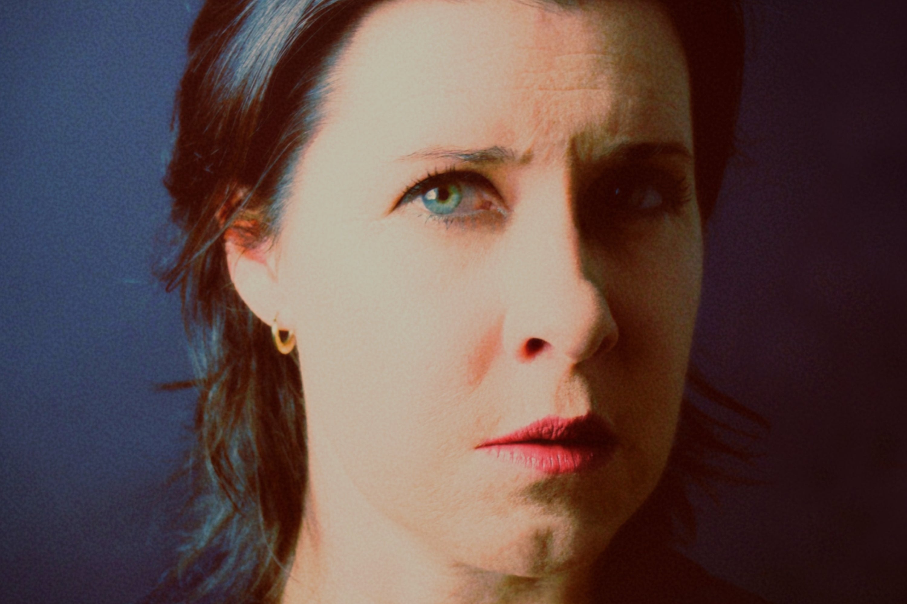 Dana Crowe’s New Single Is Gentle Step into the Light