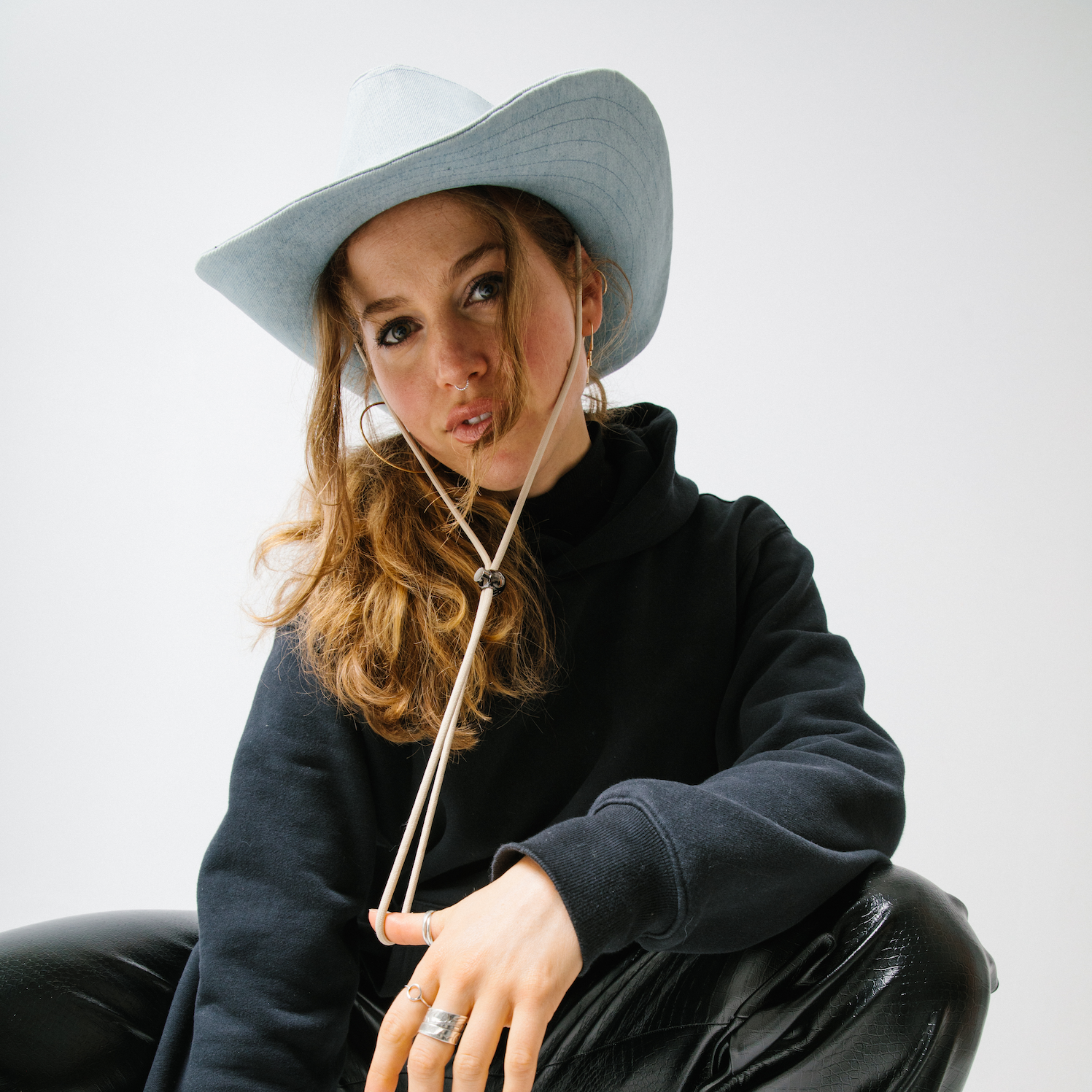 Miranda Joan - 'Too Much' & 'Coffee'