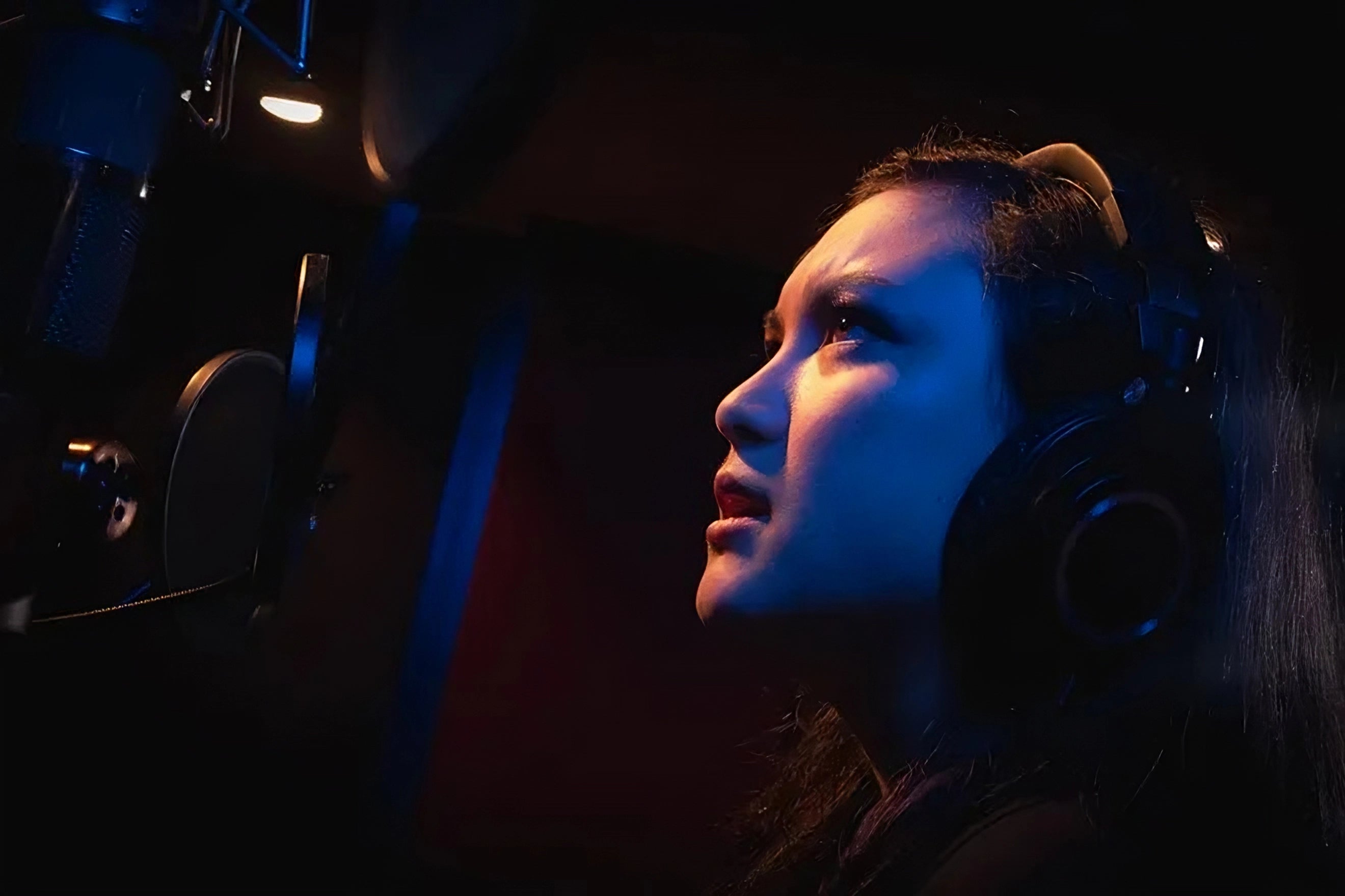 Rising Teen Rock Star AYVA Delivers Her Most Honest Release Yet with 'IDK'